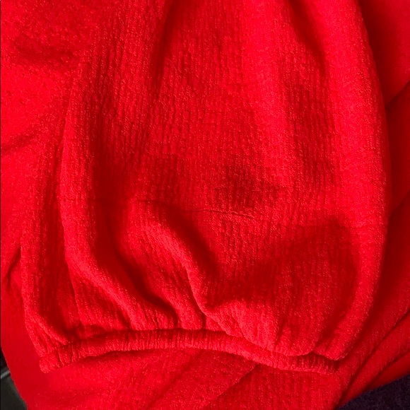 Vince Camuto Cold Shoulder Top - Picture 3 of 5